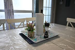 33 Executive Home A C Airport