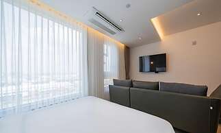THE HOUND HOTEL BANDALISLAND 2