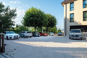 Ile Hotel