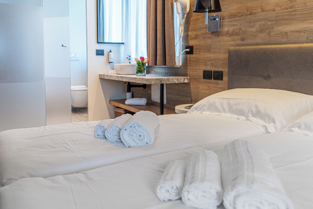 Ile Hotel