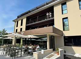 Ile Hotel