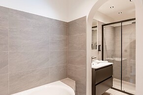 Modern Suite Directly on the ski Slope