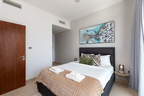 Sleek 1BR at Dubai Marina w Balcony