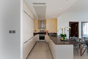 Sleek 1BR at Dubai Marina w Balcony