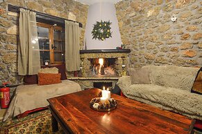 Petrino Lodge
