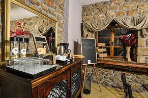 Petrino Lodge