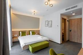 No Pardon Hotel