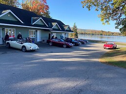 The Ash Grove Inn