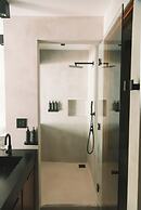 Blooma Boutique Hotel & Kosher Restaurant