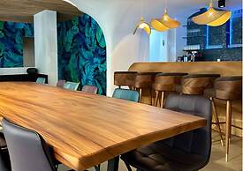 Blooma Boutique Hotel & Kosher Restaurant