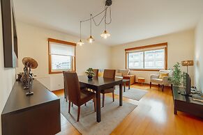 Downtown Deluxe 6 by Vacationy