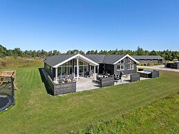 5 Star Holiday Home in Albaek