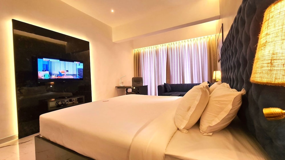 Galaxy Club & Hotel