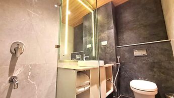 Galaxy Club & Hotel