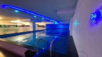 Galaxy Club & Hotel