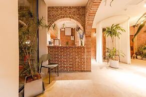 Beijing Drum Tower Loft Courtyard Hotel