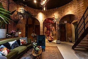 Beijing Drum Tower Loft Courtyard Hotel