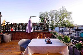 Beijing Drum Tower Loft Courtyard Hotel