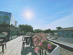 Beijing Drum Tower Loft Courtyard Hotel