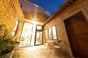 Beijing Drum Tower Loft Courtyard Hotel
