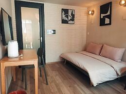 Beijing Drum Tower Loft Courtyard Hotel