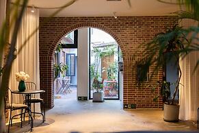 Beijing Drum Tower Loft Courtyard Hotel