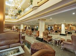 Sunrise Queen Hotel