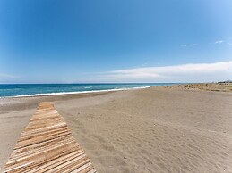Beachfront Apartment -don Juan Manilva