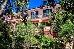Residence with pool in Sos Alinos