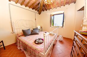 Cottage in San Marcello With Pool and Charm