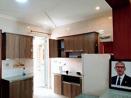 HOTEL DE SILVER BOTIQUE KiGALi