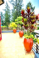 HOTEL DE SILVER BOTIQUE KiGALi