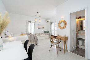 Diamantis studios apartments
