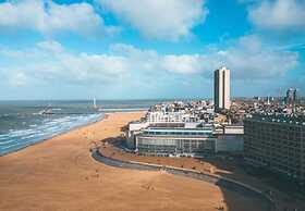 Lateral sea View Apartment in Ostend