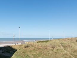 Apartment in Oostende Near Beach & Dunes