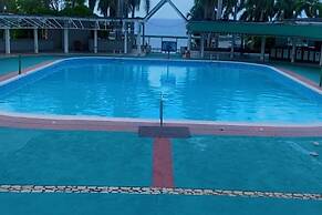 Oceanview Studio Apt w/ Pool, Bar & Beach Access