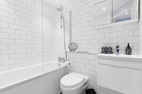 Unique 2BR Finchley Flat Sleeps 5