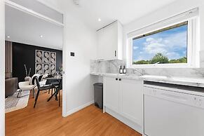 Unique 2BR Finchley Flat Sleeps 5