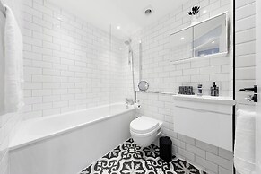 Unique 2BR Finchley Flat Sleeps 5
