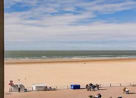 Apartment in Ostend With Stunning Sea View