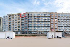 Apartment in Mariakerke With Stunning Sea Views