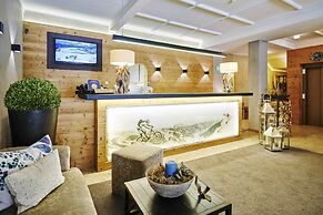 Suite in Saalbach Near ski Area