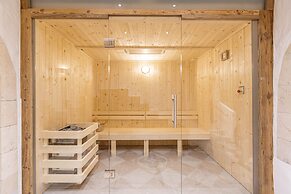 Suite in Saalbach Near ski Area