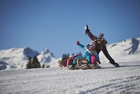 Suite in Saalbach Near ski Area