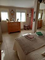 Relaxing Garden Retreat in Dax