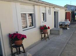 Relaxing Garden Retreat in Dax