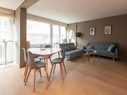 Apartment With Side sea View