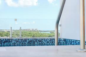 Sea Tower by Casago