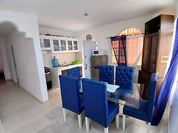 Villa con Piscina en Boca Chica