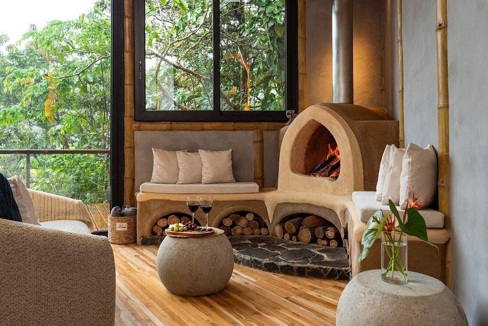 El Tigre Hideaway
